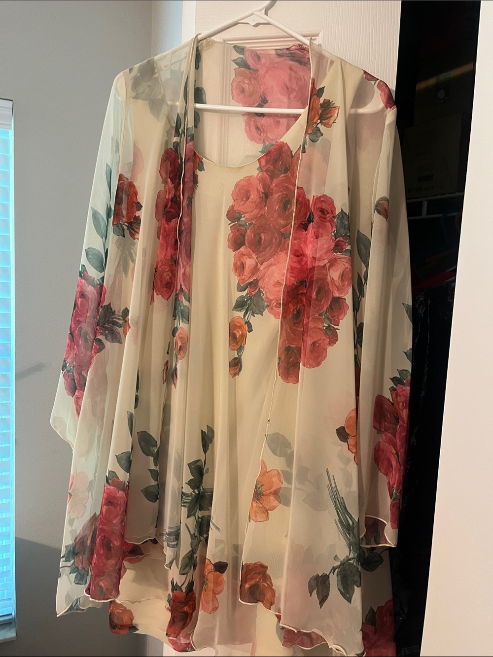 Sheer Floral Kimono Cape - Cream with Pink Rose Print